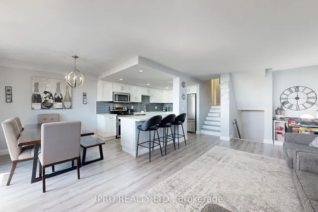 Additional image 6 of 11 Wincott Dr Unit 1111