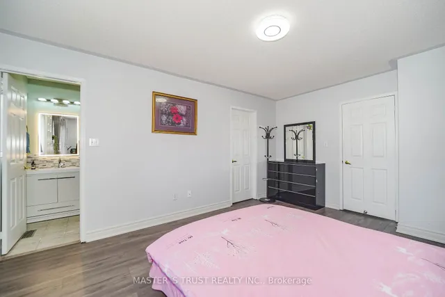 Additional image 12 of 40 Rochefort Dr