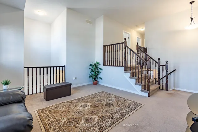 Additional image 23 of 382 Woodbine Ave