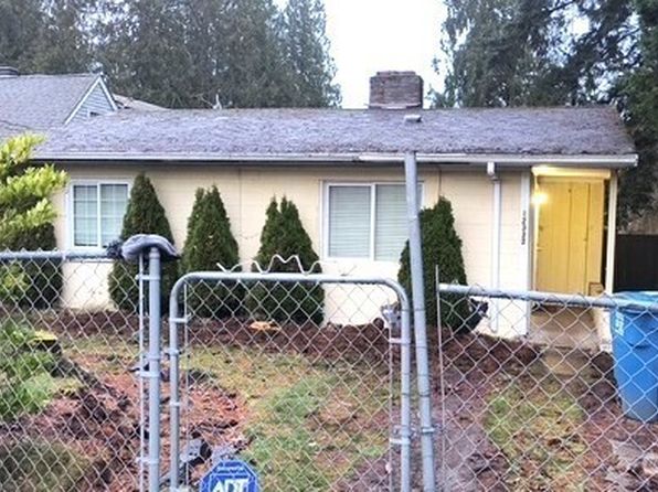 12332 16th Avenue NE, Seattle, WA 98125