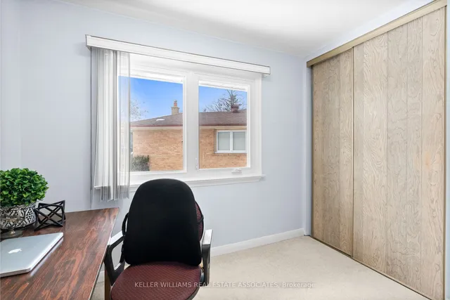 Additional image 24 of 34 Holford Cres