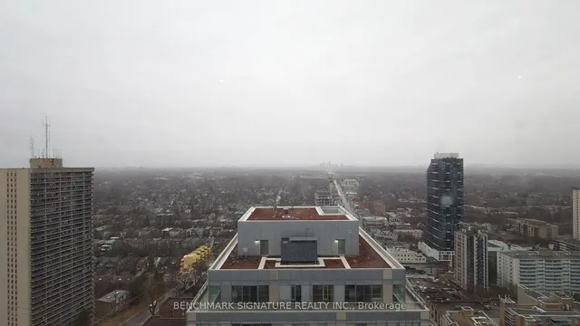 Additional image 13 of 33 Helendale Ave Unit 2902