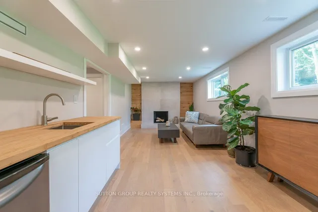 Additional image 34 of 1264 Landfair Cres