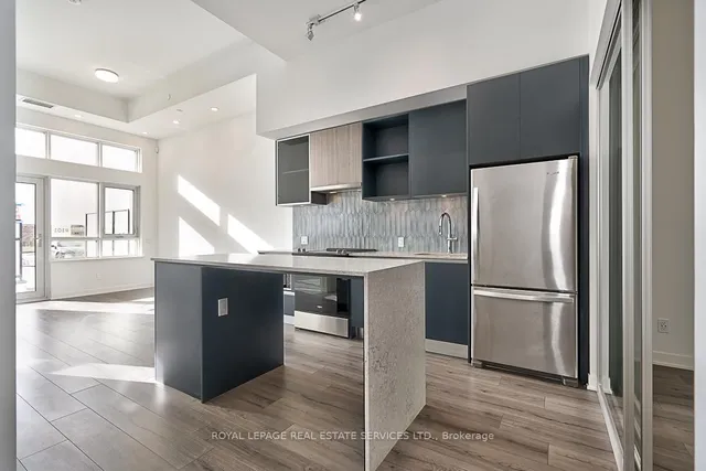 Additional image 6 of 405 Dundas St Unit 101