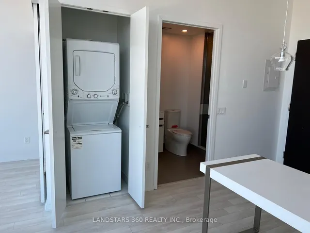 Additional image 7 of 197 Yonge St Unit 6013