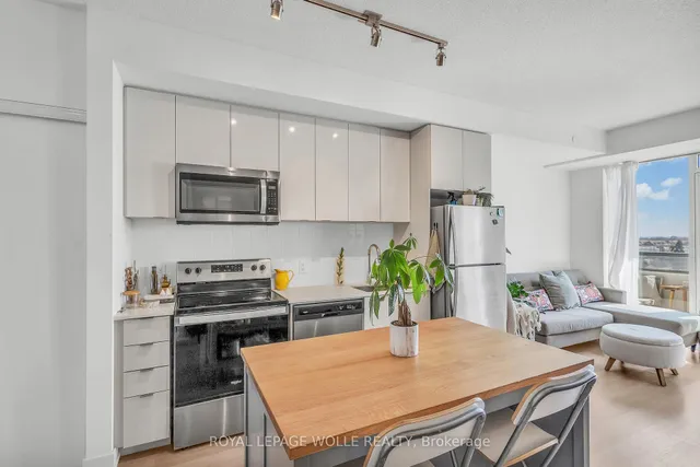 Additional image 23 of 859 The Queensway N/A Unit 412