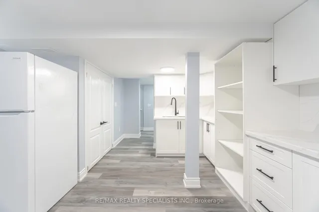 Additional image 33 of 13 Caledon Cres