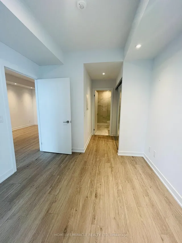 Additional image 7 of 1926 Lakeshore Blvd Unit 3112