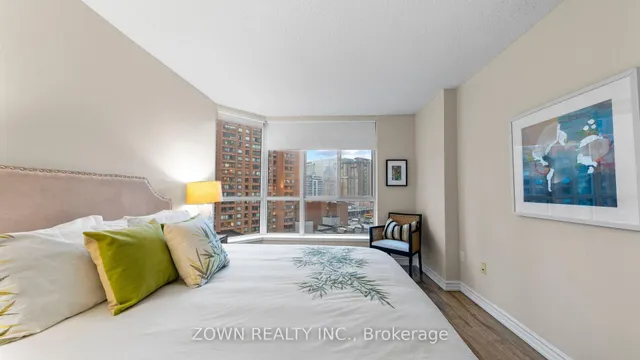 Additional image 33 of 38 Elm St Unit 711