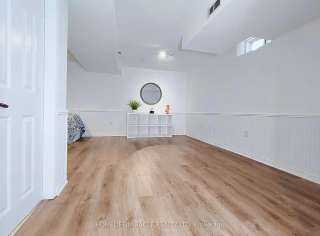 Additional image 22 of 11 Twin Pines Cres