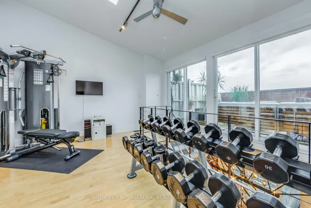 Additional image 28 of 676 Richmond St Unit 208