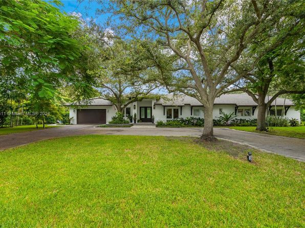 11835 SW 91st Ave, Miami, FL 33176