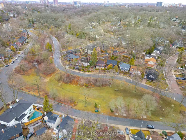 Additional image 36 of 143 Hammersmith Ave