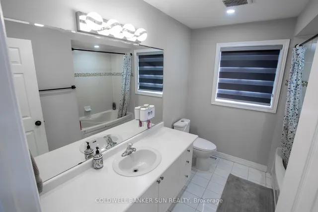 Additional image 33 of 17 Flatfield Way