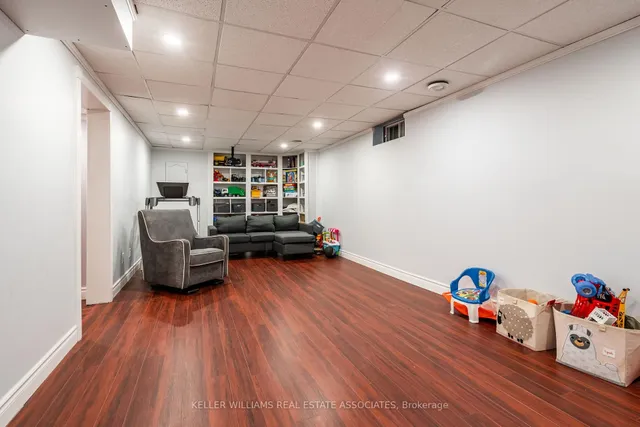 Additional image 31 of 19 Vista Crt