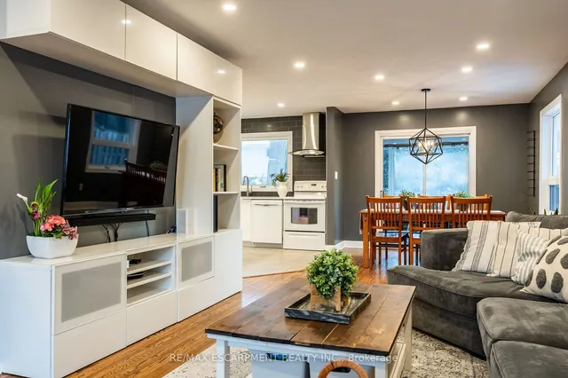 Additional image 8 of 141 BUCKINGHAM Dr