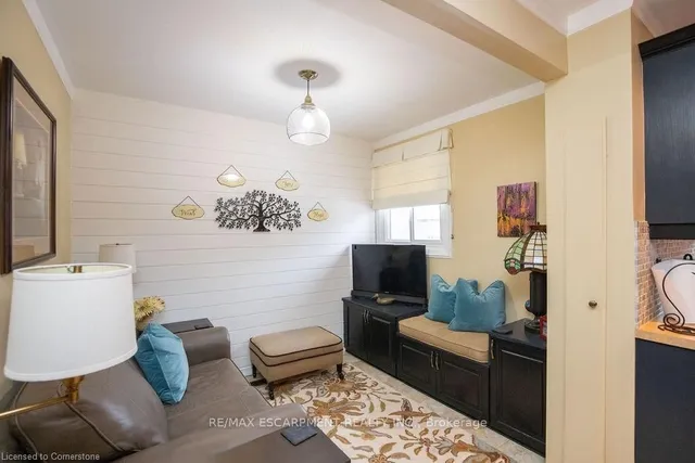 Additional image 10 of 89 Larraine Ave