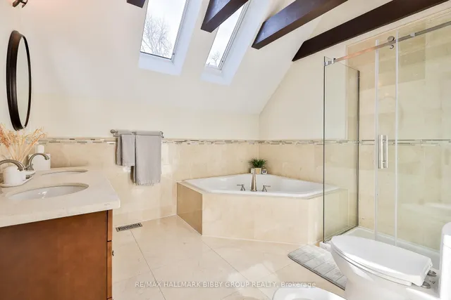 Additional image 25 of 11 Humbercrest Blvd