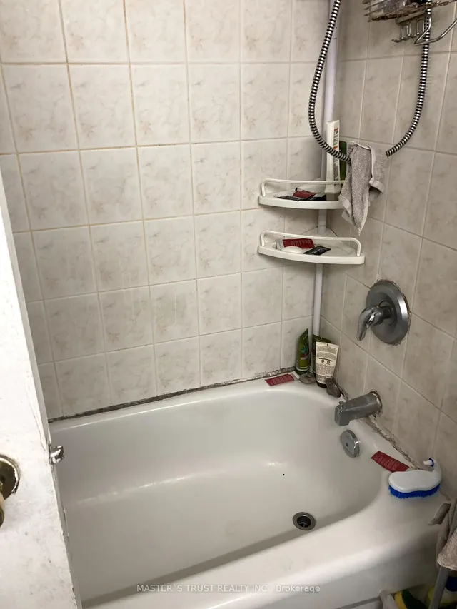 Additional image 6 of 4673 Jane St Unit 612