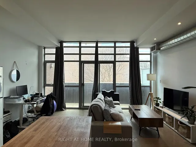 Additional image 17 of 549 King St Unit 402