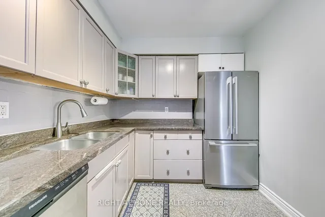 Additional image 14 of 366 The East Mall N/A Unit 103