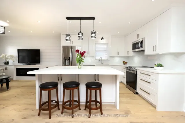 Additional image 11 of 55 Flora Dr