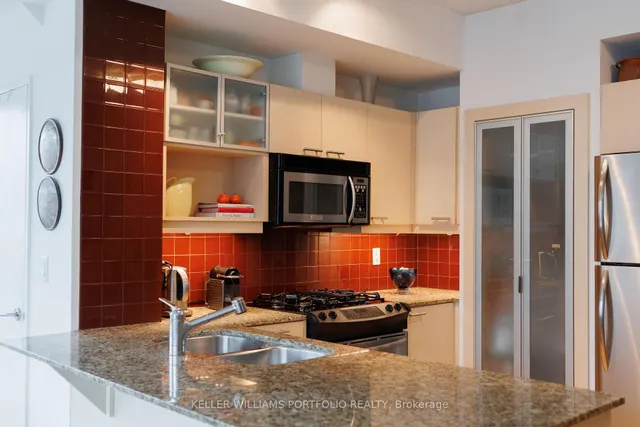 Additional image 18 of 333 Adelaide St Unit 1201