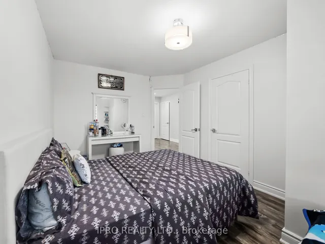 Additional image 31 of 346 Landsborough Ave