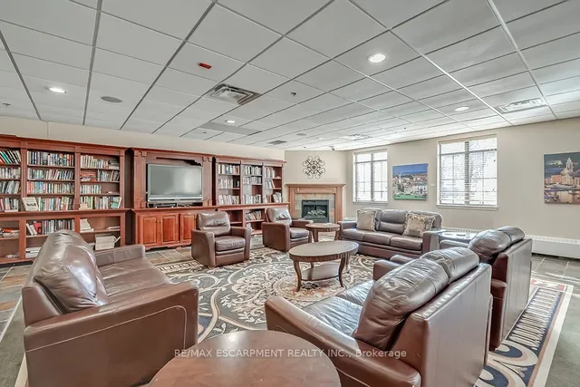 Additional image 33 of 399 Elizabeth St Unit 411