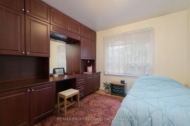 Additional image 15 of 1 Mossford Crt