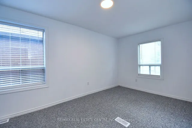 Additional image 12 of 14 Graham Ave