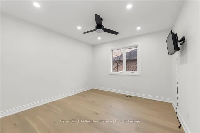 Additional image 28 of 1459 Bayshire Dr