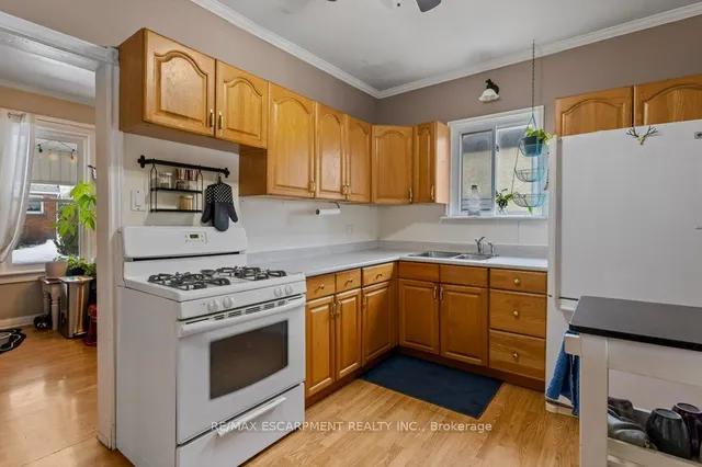 Additional image 20 of 45 EAST 13TH St