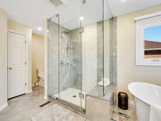 Additional image 23 of 1550 Hollywell Ave