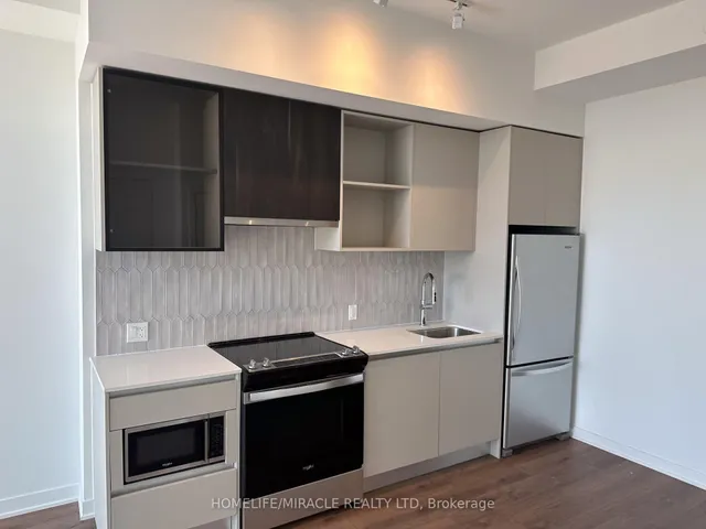 Additional image 11 of 405 Dundas St Unit PH15