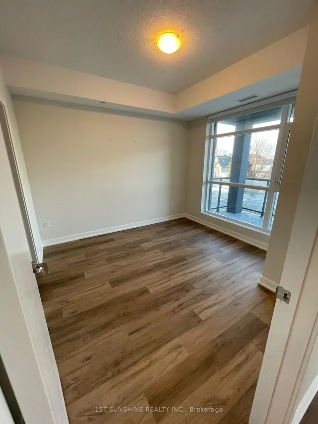 Additional image 10 of 600 NORTH SERVICE Rd Unit 214