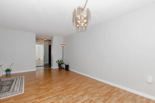 Additional image 16 of 18 Knightsbridge Rd Unit 304