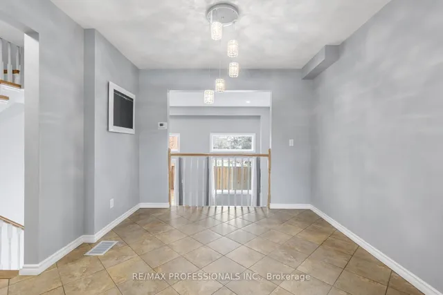 Additional image 15 of 49 Dawson Cres