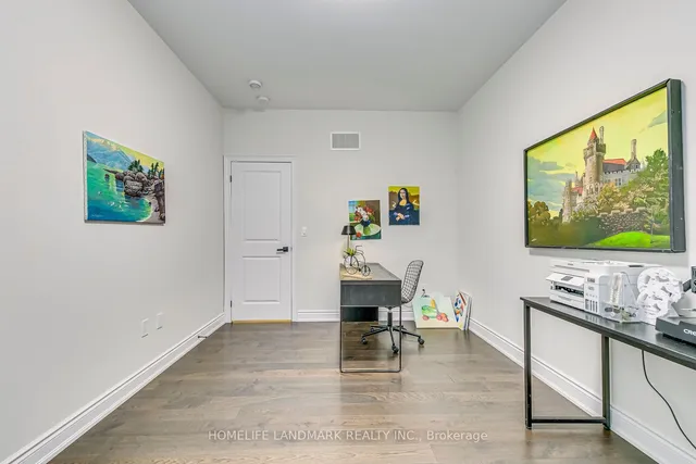 Additional image 19 of 55 Ballmer Tr