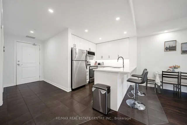 Additional image 15 of 396 Plains Rd Unit 201