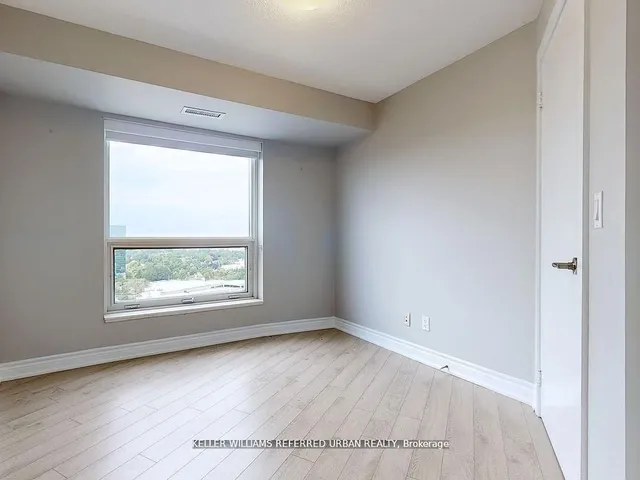 Additional image 22 of 125 Village Green Sq Unit 1609