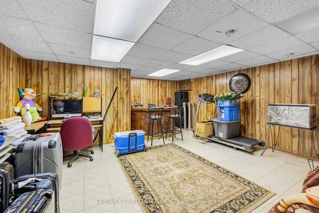 Additional image 33 of 151 Cabernet Circ