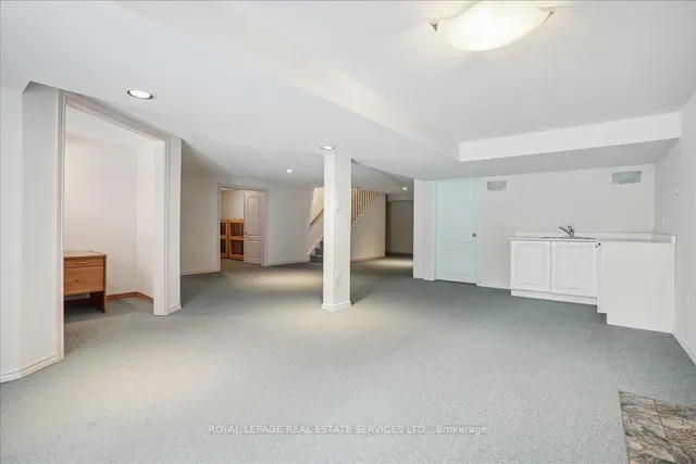 Additional image 37 of 2076 Pelee Blvd