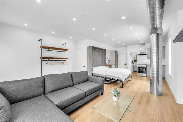 Additional image 9 of 198 Dundurn St