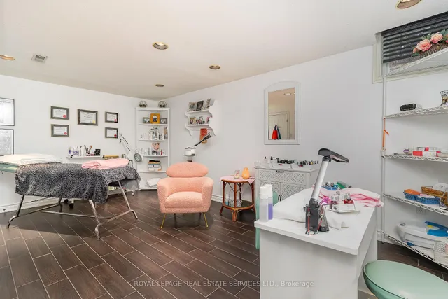 Additional image 39 of 25 Vancho Cres
