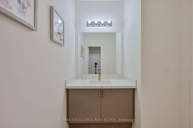 Additional image 47 of 469 Dundas St