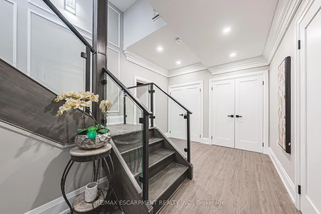 Additional image 17 of 8378 Chippewa Rd