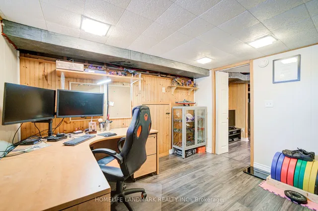 Additional image 27 of 35 Benshire Dr