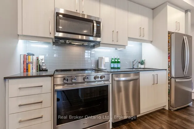 Additional image 13 of 15 QUEEN St Unit 507