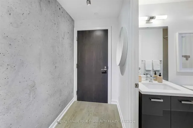 Additional image 4 of 11 Charlotte St Unit 403